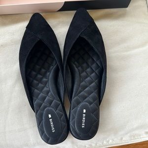 Birdies Like New Swan Flats in Black